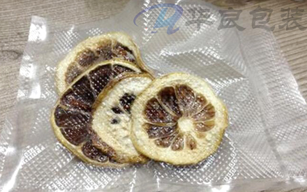 沒有紋路的光面塑料袋如何抽真空？