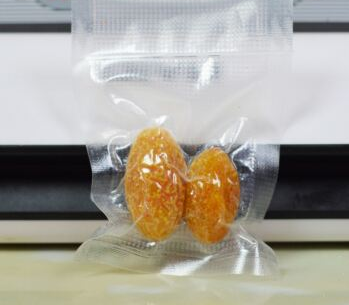 紋路真空袋和光面真空袋有什么區(qū)別？哪個貴？